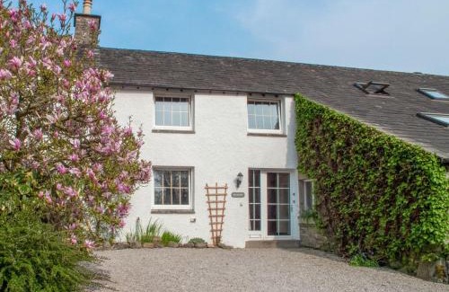 Kendal House | Drumlins Cottage