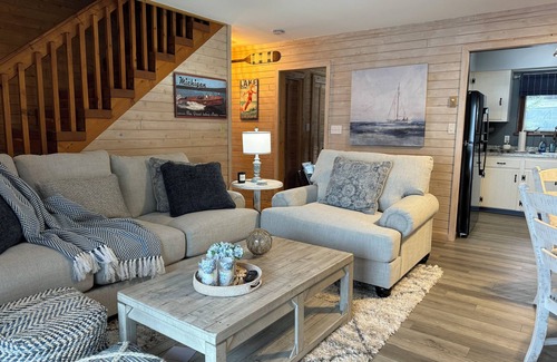 Drummond House | Drummond Island Hotel & Vacation Homes - Island Dream Inn