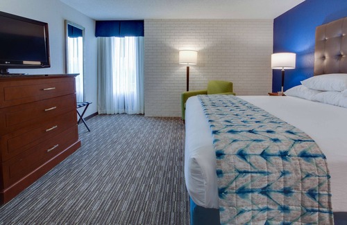 Larkwood Hotel | Drury Inn & Suites Nashville Airport