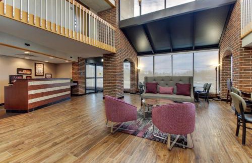 Poplar Bluff Hotel | Drury Inn & Suites Poplar Bluff