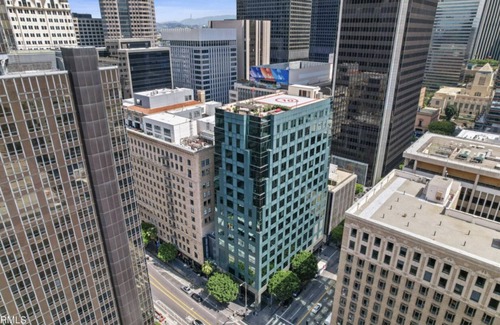 Financial District Resort | DTLA Hope St