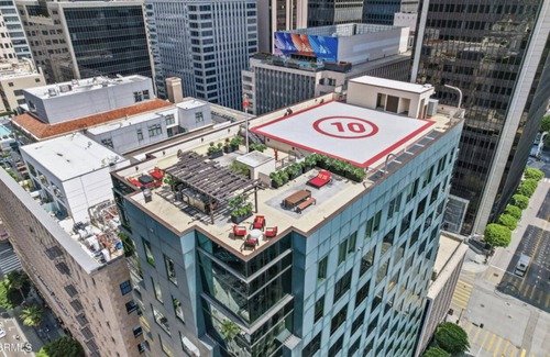 Financial District Resort | DTLA Hope St