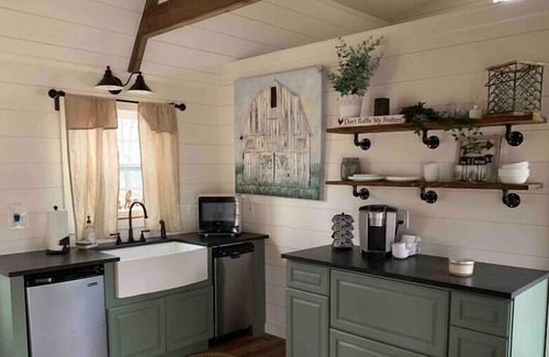 Waco Cabin | Dub's Barn 17min to Magnolia