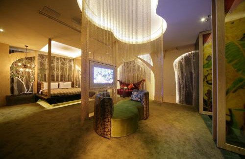 Daya Hotel | Dubai Villa Motel