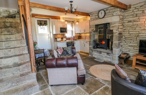 Haworth Cottage | DUCKING WELL COTTAGE, character holiday cottage in Haworth