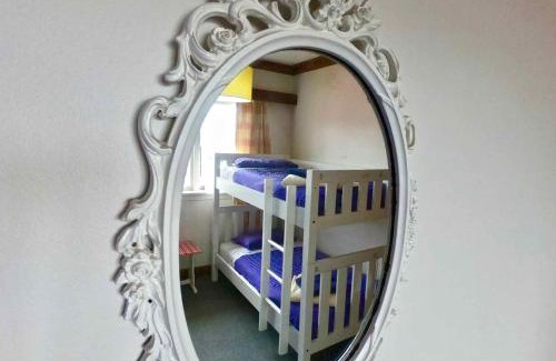 New Plymouth Hotel | Ducks & Drakes Boutique Motel & Backpackers