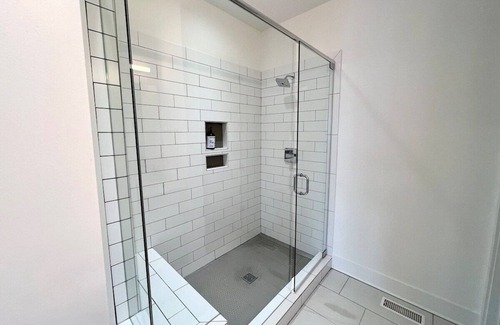 Biddleville House | Duckworth 2 Bedroom Guest Suite