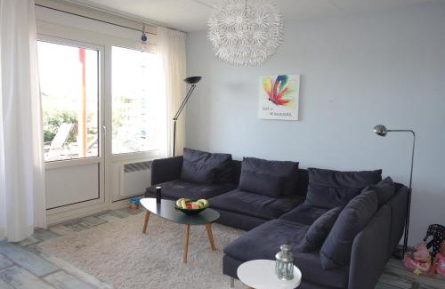 Municipality of Ameland Apartment | Duinzicht, Amelander Paradijs, zonnig 6 persoons Appartement met groot terras op de begane grond, vrij uitzicht, upgrade 2024