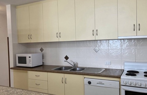 Kings Beach Apartment | Dulkara Unit 3 - A lovely 2 bedroom unit located right on Kings Beach