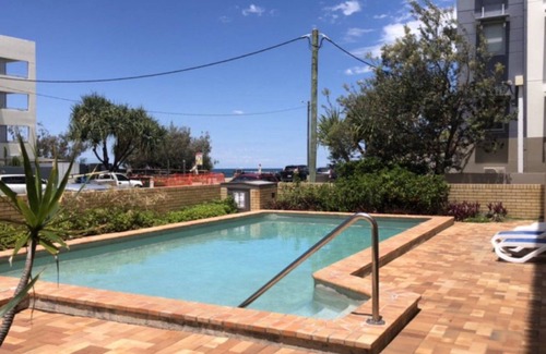 Kings Beach Apartment | Dulkara Unit 3 - A lovely 2 bedroom unit located right on Kings Beach