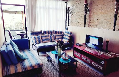 Manaba Beach Apartment | Dumela Margate Flat No 11