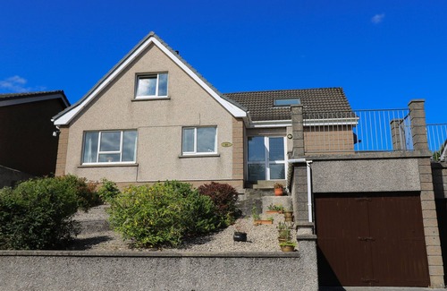 Stornoway Cottage | Dunard Villa