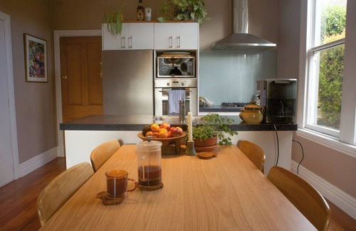 Kaikorai House | Dunedin delight - sunny, stylish villa close to town