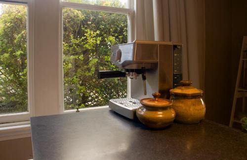 Kaikorai House | Dunedin delight - sunny, stylish villa