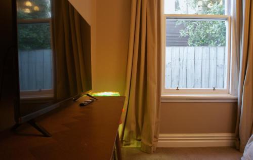 Kaikorai House | Dunedin delight - sunny, stylish villa