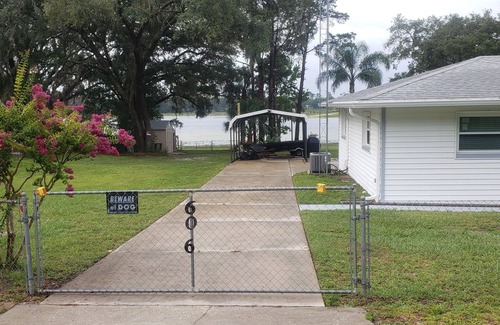 Dunnellon House | Dunnellon Pool House on Tiger Lake Near Rainbow River State Park & Tubing