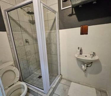 East London Apartment | Dunrobyn Court Tempo Stay