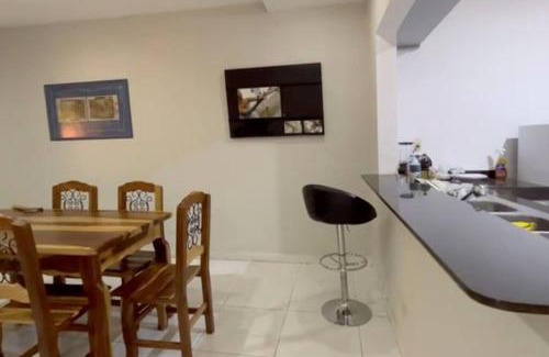 Luque House | Duplex Aeropuerto c/cochera cerrada