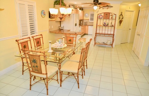 Marathon House | DUPLEX IN DUCK KEY Grand 3/2 W/90' Private Dock, Trailer Storage included