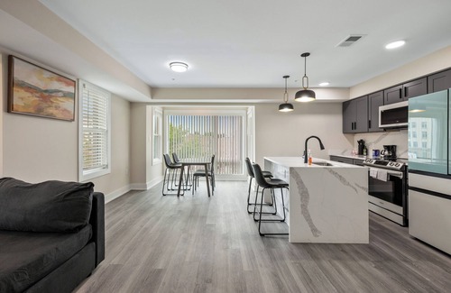 Columbia Heights Apartment | Duplex near Metro New Apartment 2BR