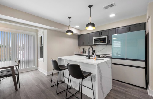 Columbia Heights Apartment | Duplex near Metro New Apartment 2BR