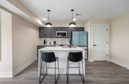 Columbia Heights Apartment | Duplex near Metro New Apartment 2BR