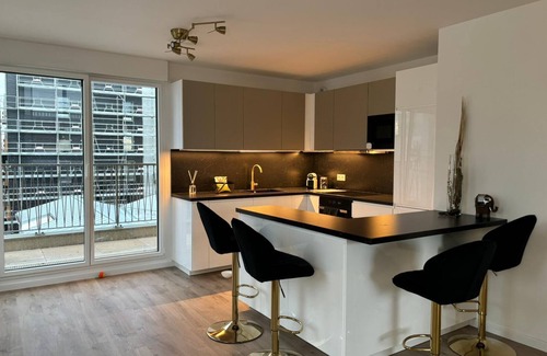 Aubervilliers Apartment | Duplex Neuf à 5' de Paris - Visiter Paris & Profiter des Jeux Olympiques