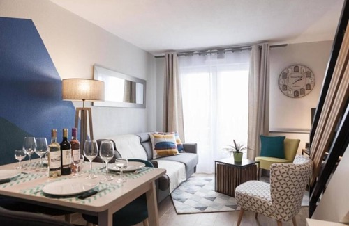 Bordeaux Sud Apartment | Duplex Saint Jean - SuperBordeaux