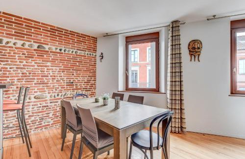 Saint-Cyprien Apartment | Duplex Tolosa - Pont-Neuf, Dôme de la Grave, 2 BDRs 85m2, AC, Free private car park 200m away - T3 85m2 avec clim, parking couvert gratuit à 200m