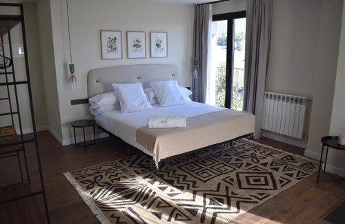 Duruelo de la Sierra Hotel | Duruelo Mountain Suites