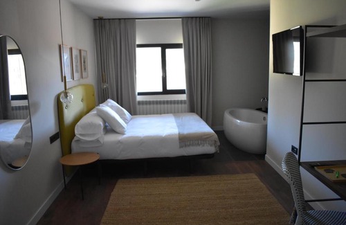Duruelo de la Sierra Hotel | Duruelo Mountain Suites