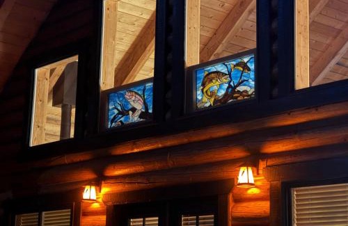 Dutch John House | Dutch John Adventure Outpost, 2800 Sq Ft Log Home