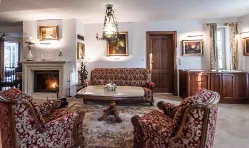 Chojnice Villa | Dworek Myśliwski