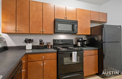 North University Apartment | E 30the #2 xxxxxxxxx