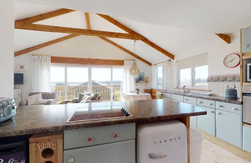 Hayle House | E48 Redville, Riviere Towans