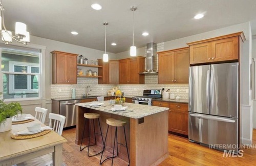 Eagle House | Eagle Four Seasons! Best location and greenbelt access.