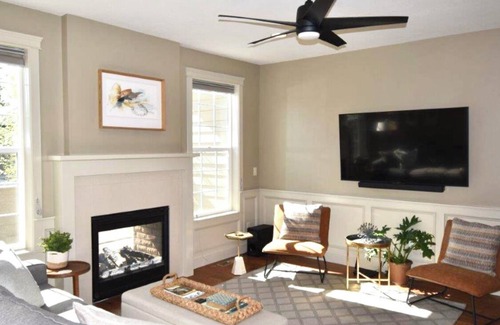 Eagle House | Eagle Four Seasons! Best location and greenbelt access.