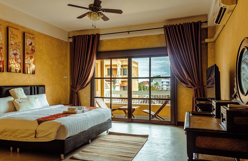 Wua Lai House | EAIN