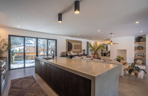 Southern Crossing House | Earth & Stone: Modern Organic Dwelling