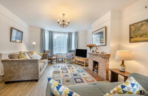 Overstrand House | East Dene
