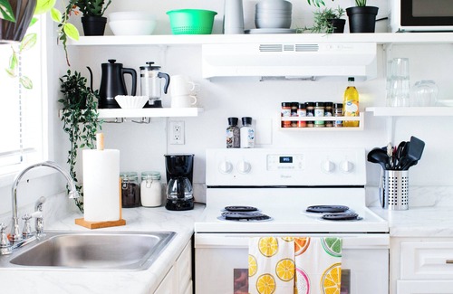 East Hill Apartment | East Hill Oasis Near the Beach