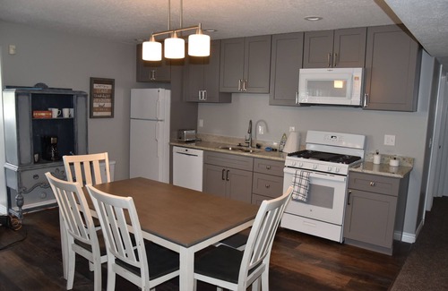 Layton House | East Layton Home with Gorgeous Views