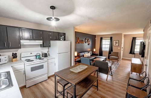 Barclay Drive House | East Nashville Getaway - Walk to Parks, Golf & Music Spots