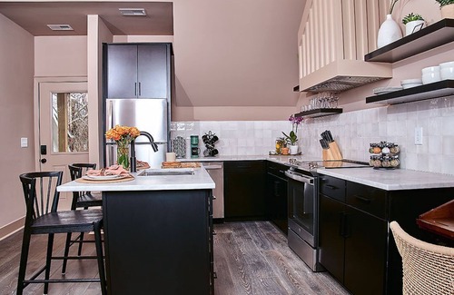 Cleveland Park House | East Nashville Guesthouse close to everything & Pet-Friendly!