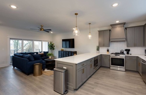 East Nashville Villa | East Nashville Stunner-Minutes To Downtown