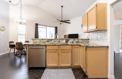 Orlando House | East Orlando Getaway - 3BR/2BTH * Private Pool