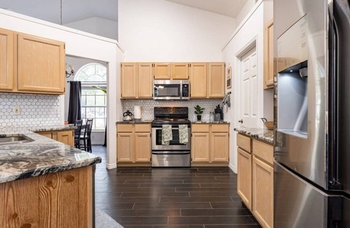Orlando House | East Orlando Getaway - 3BR/2BTH * Private Pool