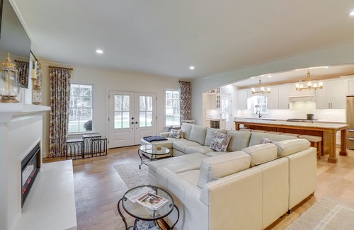 Tolchester Beach House | Eastern Shore Getaway: Walk to Tolchester Marina!