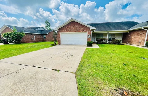 Hammond Apartment | Eastgate 17A beautiful townhouse