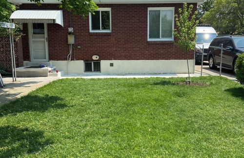 Rose Park House | Easy Access to everything!